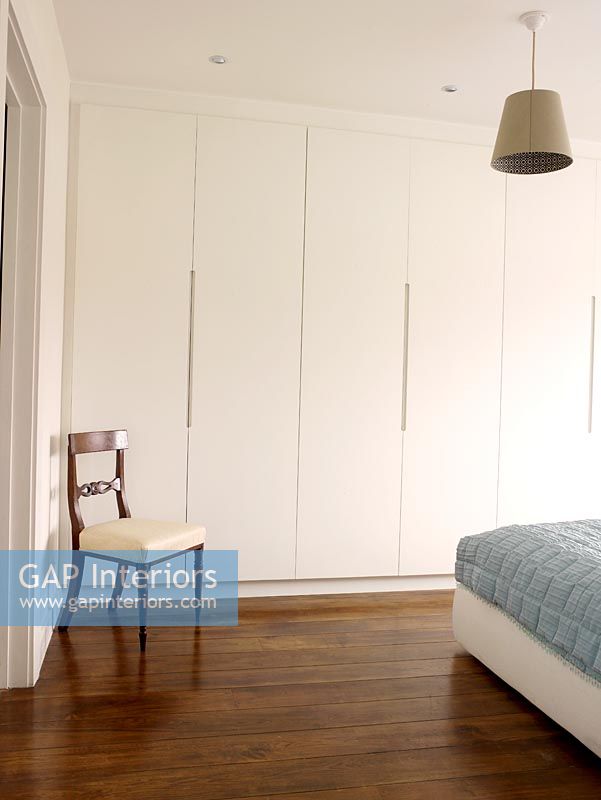 Modern bedroom wooden flooring 