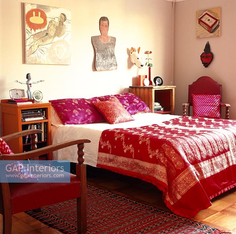 Silk fabrics in red bedroom