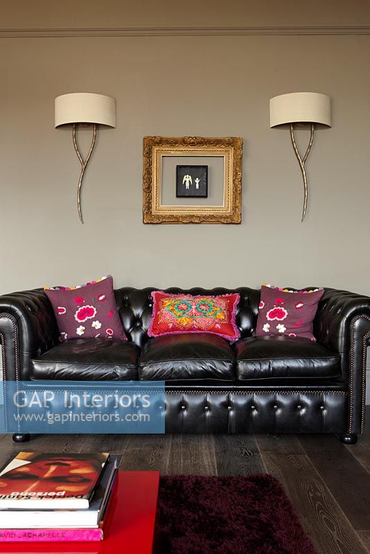 Leather settee in modern living room 