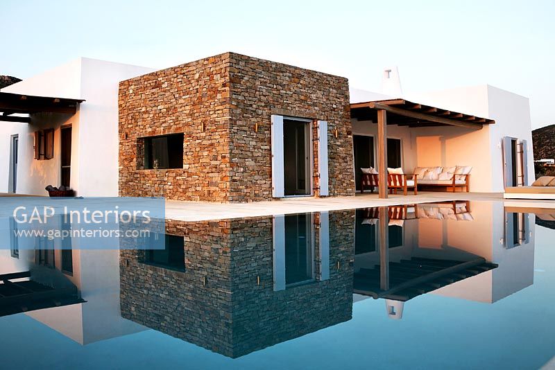 Luxury villa and swimming pool