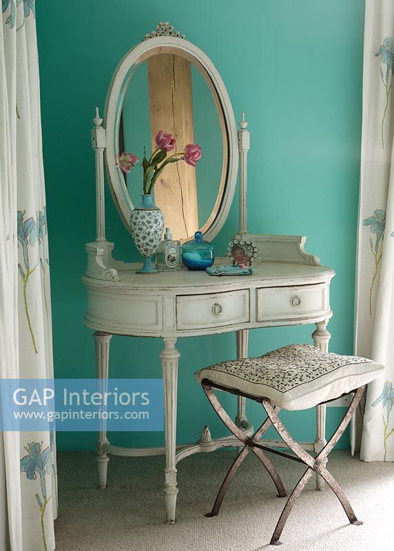 Dressing table in country bedroom 