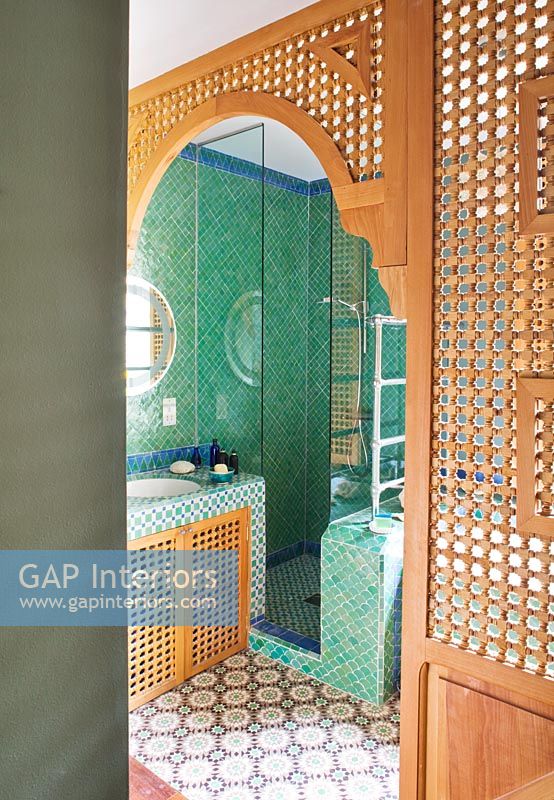 Moorish style bathroom with fretwork screens