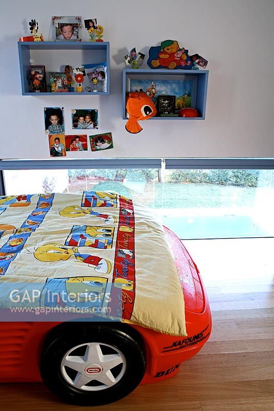Modern boy's bedroom with novelty bed