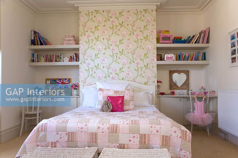 Girls bedroom