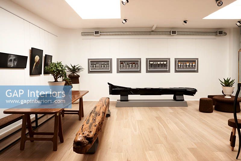 Laurie Wiid van Heerden design showroom