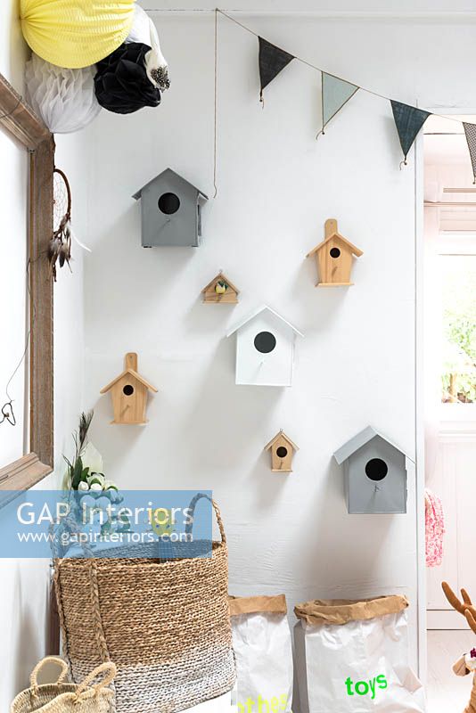Decorative nesting boxes