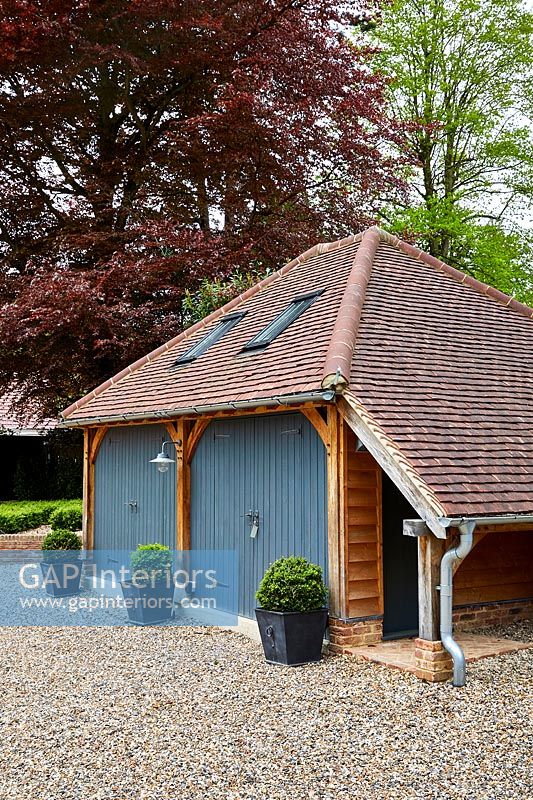 Country style garages 