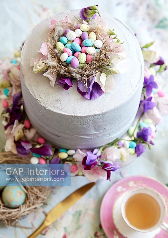 Decorated floral Easter cake 