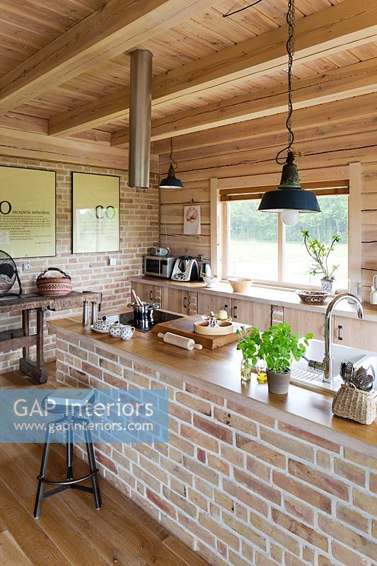 Modern cottage kitchen 