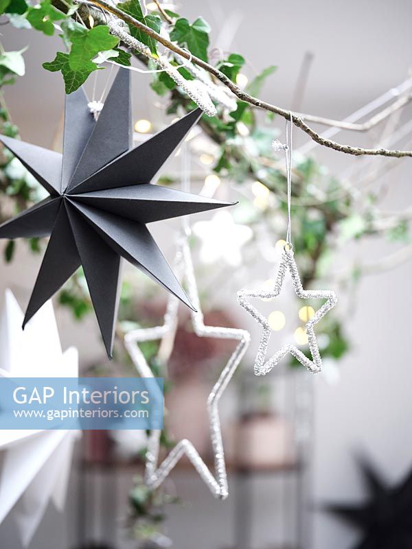 Christmas decorations - Modern stars on branches 