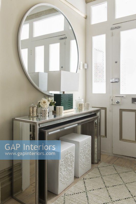 Mirrored console table in modern classic style hallway