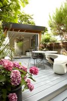 Modern garden living room 