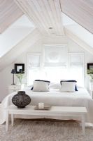 Compact bedroom in eaves
