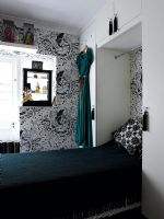Modern black and white bedroom