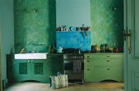 Classic green kitchen 