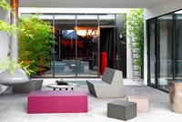Contemporary covered patio area
