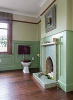 Classic bathroom with fireplace
