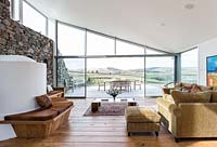 Contemporary living room
