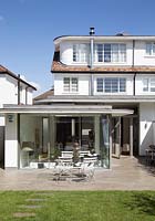 1920s house with modern extension