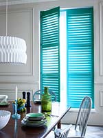 Turquoise blinds