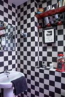 Chequered tiles in bathroom