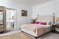 Classic bedroom with ensuite