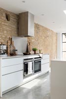 Modern kitchen units and ovens