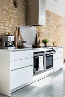 Modern kitchen units and ovens