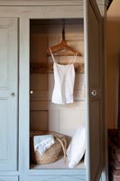 Country bedroom wardrobe 