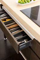 Modern cutlery drawer