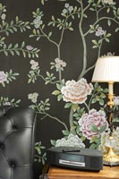 Floral wallpaper 
