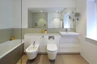 Contemporary white bathroom 