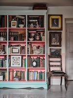 Classic bookcase 