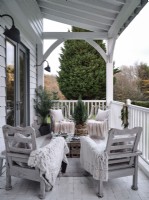 Classic country Porch 