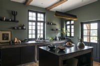Contemporary country kitchen 