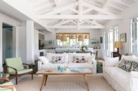 White country open plan living space 