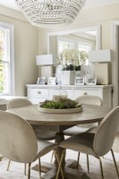 Neutrally decorated classic style dining room