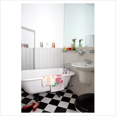 Modern Bathroom Interior on Gap Interiors   Modern Bathroom   Picture Library Specialising In