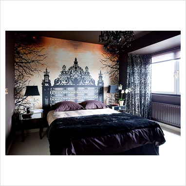 GAP Interiors - Modern bedroom with mural feature wall - Picture 