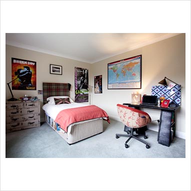 gap interiors modern teenagers bedroom picture library Modern Divan Storage Beds 530x366