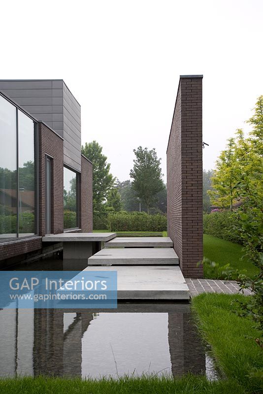 Contemporary exterior with water feature
WAITING FOR HI-RES  