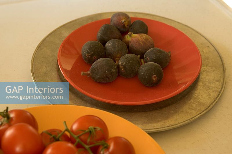 Fresh figs on country kitchen table 