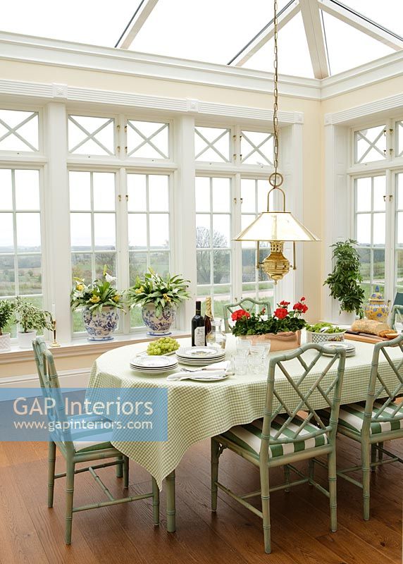 Classic dining room in conservatory 