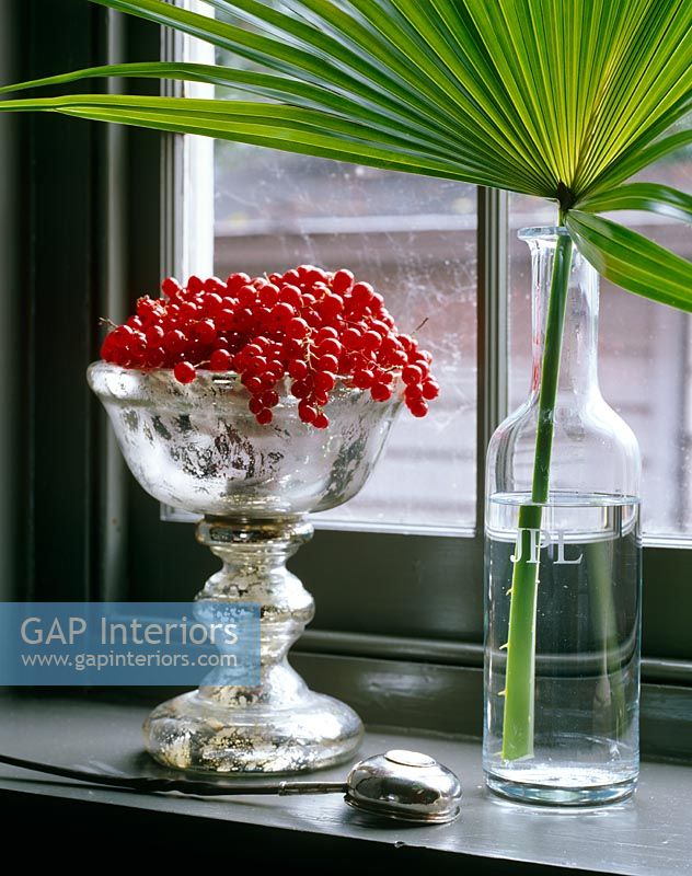 Decorative bowl with berries