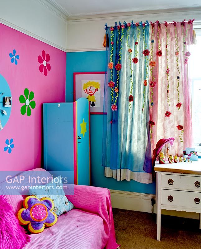 Colourfully decorated childrens room 