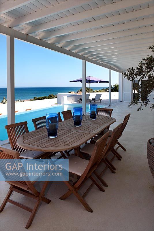 Patio with sea view
