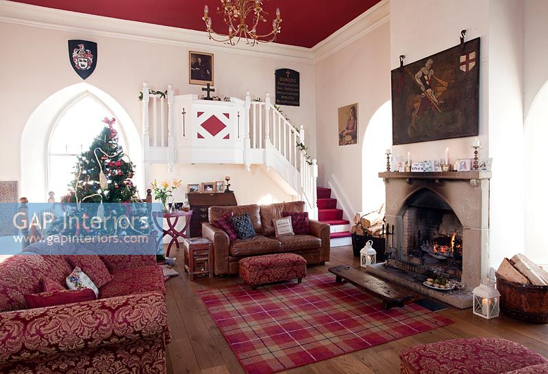 Country living room decorated for Christmas