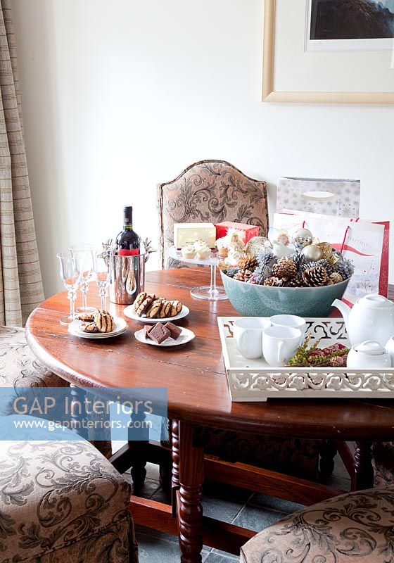 Country dining table with Christmas pastries
