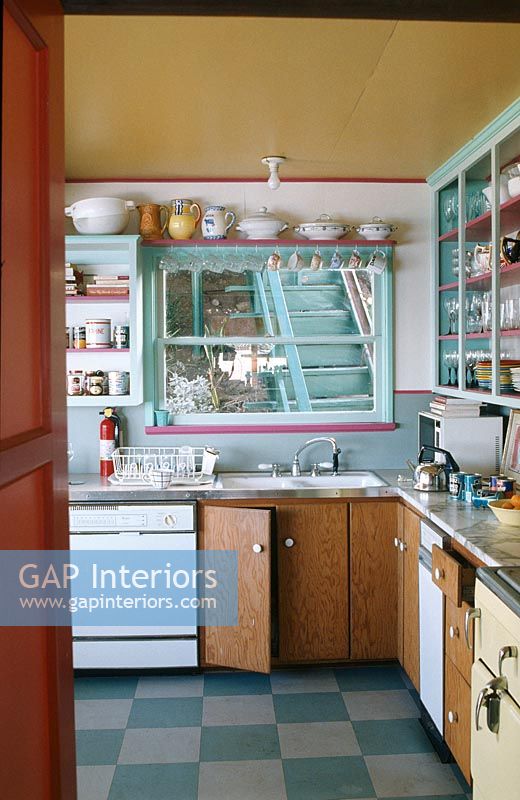 Colourful kitchen