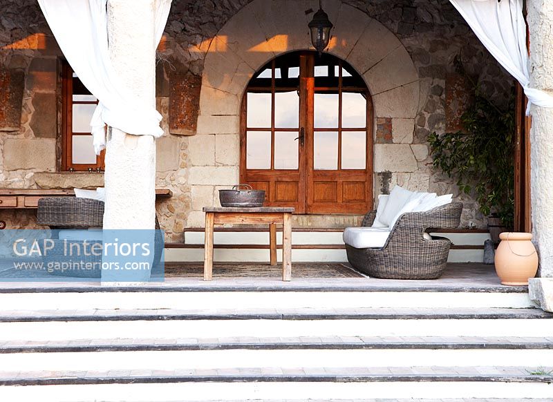 Mediterranean veranda
